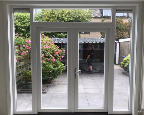 Openslaande_deuren_opweg_kunststof_kozijnen